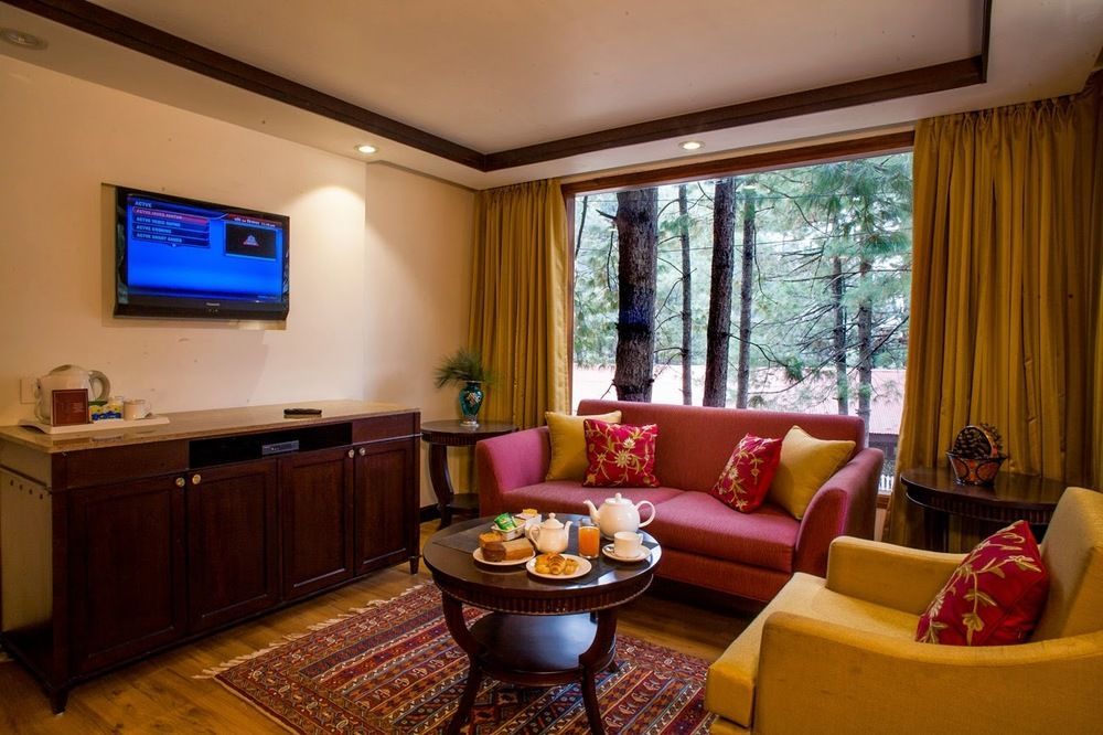 Senator Pine N Peak Hotel Pahalgam Bagian luar foto