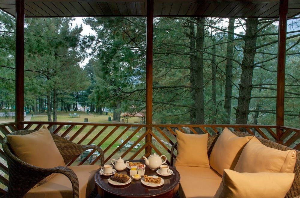 Senator Pine N Peak Hotel Pahalgam Bagian luar foto
