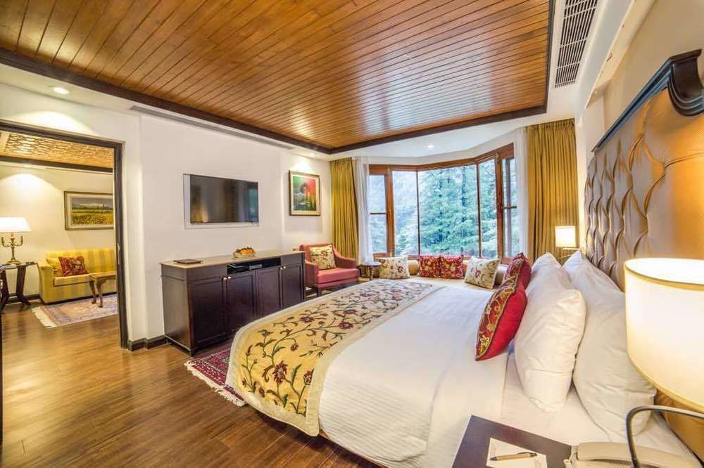 Senator Pine N Peak Hotel Pahalgam Bagian luar foto
